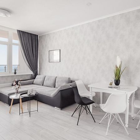Sea & Sky Apartments Odessa Chambre photo