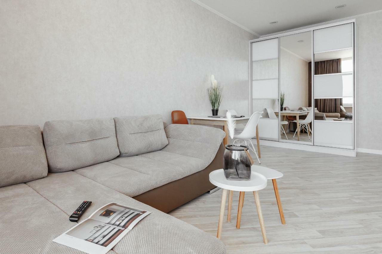 Sea & Sky Apartments Odessa Extérieur photo