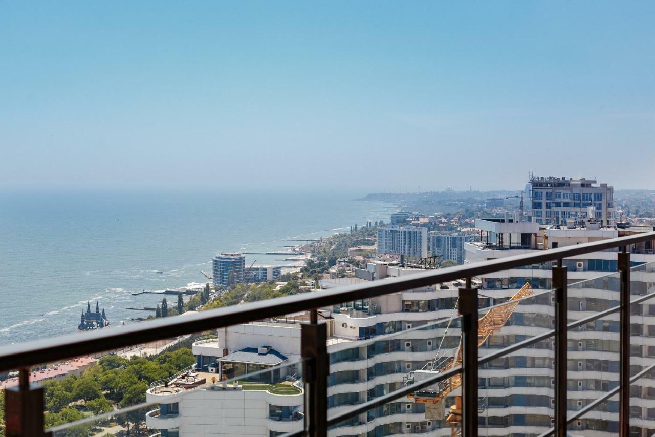 Sea & Sky Apartments Odessa Extérieur photo