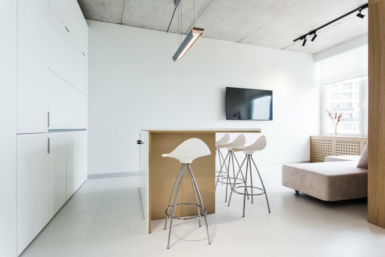 Sea & Sky Apartments Odessa Extérieur photo
